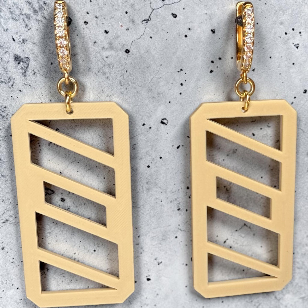 RISITEC - Timeless By Design geometrische Statement-Ohrringe in Creme mit Zirkonia-Creolen aus 999er Feinsilber